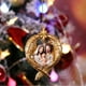 thumbnail image 1 of Adornos colgantes de Navidad, decoraciones navideñas, regalos de Navidad, decoración familiar religiosa navideña, pesebre, María, adornos para árbol de Navidad, adornos colgantes de resina de Jesús, 1 of 4