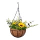 thumbnail image 1 of Cesta colgante artificial con flores de primavera para decoración de patio. Estilo D, 1 of 9