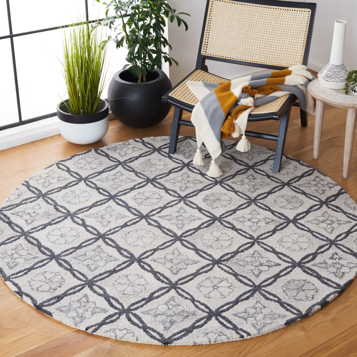 SAFAVIEH Marquee Anthony Geometric Area Rug, Ivory/Grey, 8' x 10'