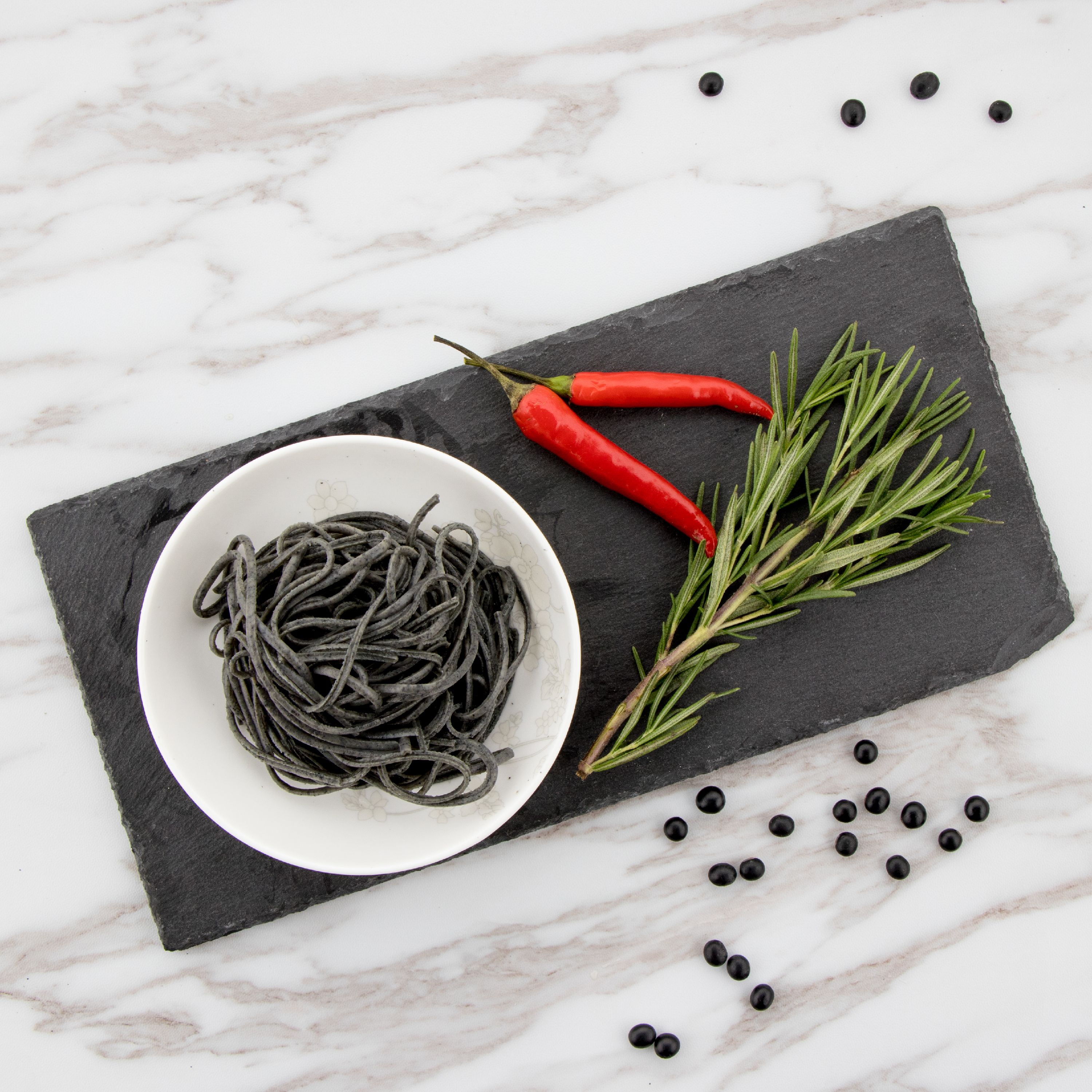 The Only Bean - Organic Black Bean Spaghetti Pasta - High Protein, Keto Friendly, Gluten-Free, Vegan, Non-GMO, Kosher, Low Carb, Plant-Based Bean Noodles - 8 oz (6 Pack)