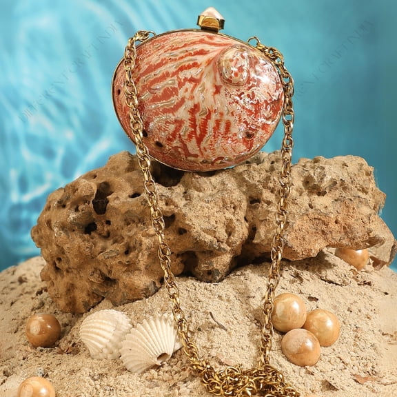 Different Craft India Mini Red Abalone Seashell Bag with Shell-Pearl Knob