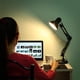 thumbnail image 3 of Lámpara de escritorio LED con brazo oscilante de metal flexible, lámpara de mesa de arquitecto que cuida la vista. Negro, 3 of 9