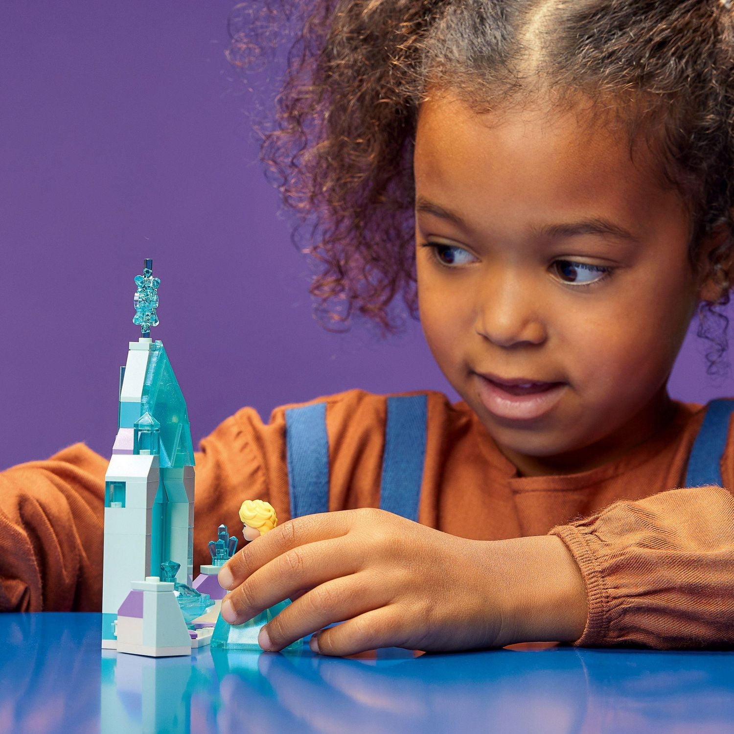 LEGO Disney La cour du château d’Elsa 43199 Ensemble de construction (53 pièces)