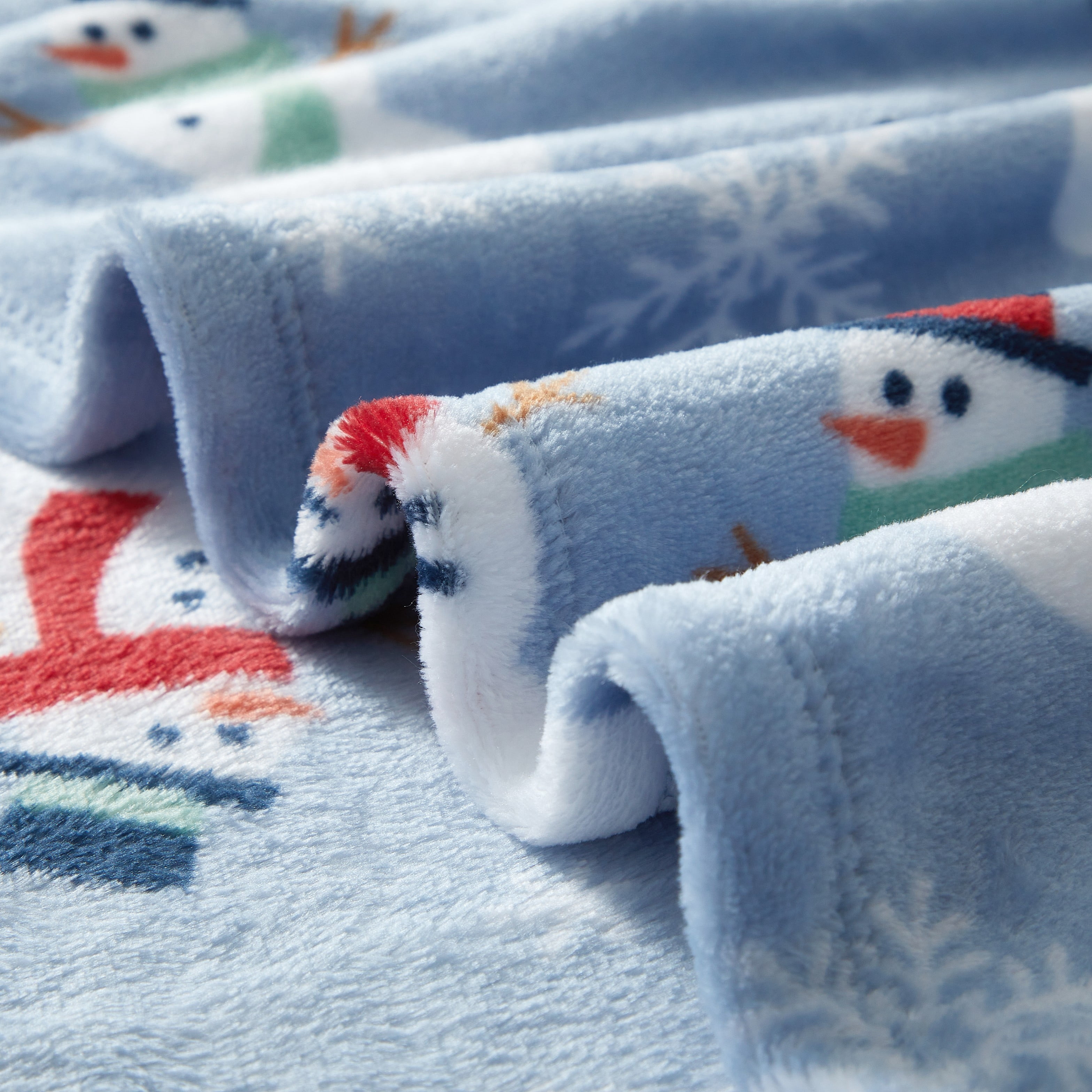 Holiday Time Cozy Christmas Plush Snowman Throw Blanket, Standard Size , All Ages