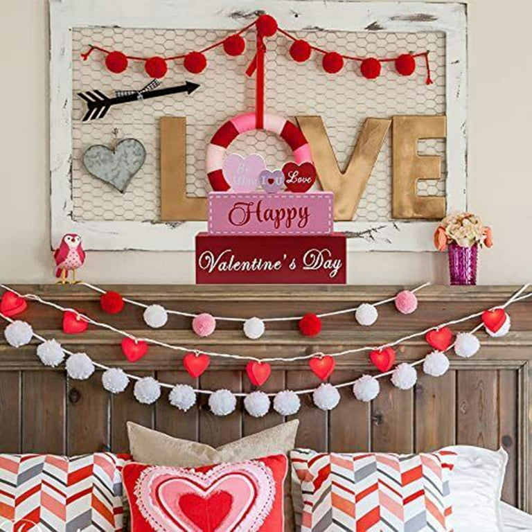 Haooryx 4Pcs Valentine Wooden Centerpiece Table Decorations, Be Mine Wood  Letter Sign Love Happy Valentine's Day Table Topper Wood Craft Centerpiece