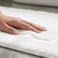 thumbnail image 4 of REGALWOVEN Alfombra de Baño de Algodón Tejida Reversible, Alfombra Suave y Absorbente para Hotel, Spa, o Bañera, Color Blanco, 20" x 32", 4 of 6