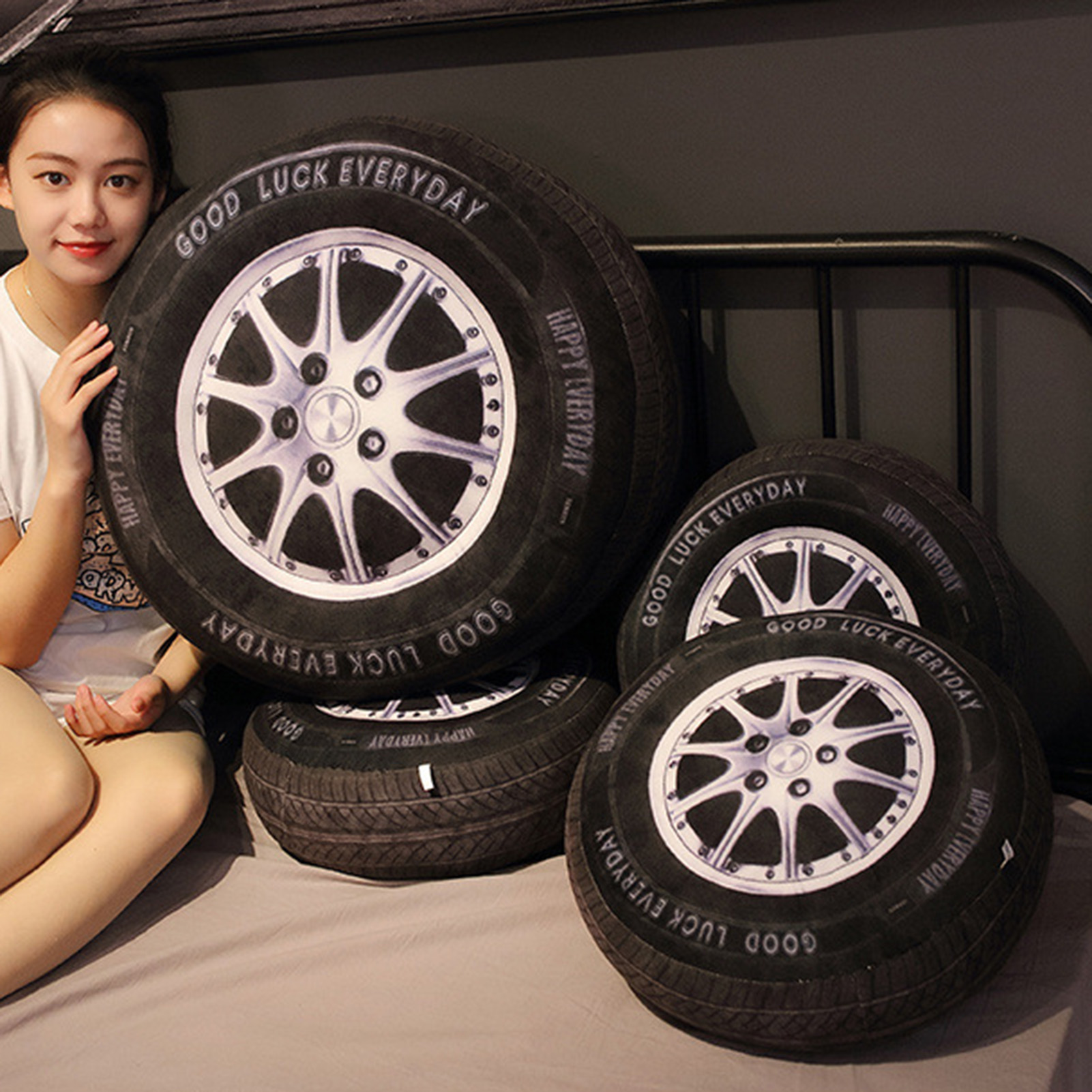 Unrivaled Stylish tyre cushion At Top Discounts 