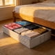 thumbnail image 1 of Caja de Almacenamiento Qazbgdl para Debajo de La Cama con Tapa Transparente | Bolsa Organizadora Plegable para Ropa y Colchas | Tela No Tejida | 3 Tamaños Disponibles | 1 Unidad, 1 of 6