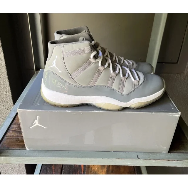 N I-K-E A i r-Jor-dan RETRO XI 11 Cool Grey 2010 Size 11.5 378037-001 Pre Owned VNDS