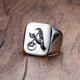 thumbnail image 1 of Anillo de sello con iniciales Retro Vnox para hombre, 18mm, sello pesado voluminoso, banda masculina, letras de acero inoxidable, regalo de joyería personalizado para él Tan Jianjun unisex, 1 of 2