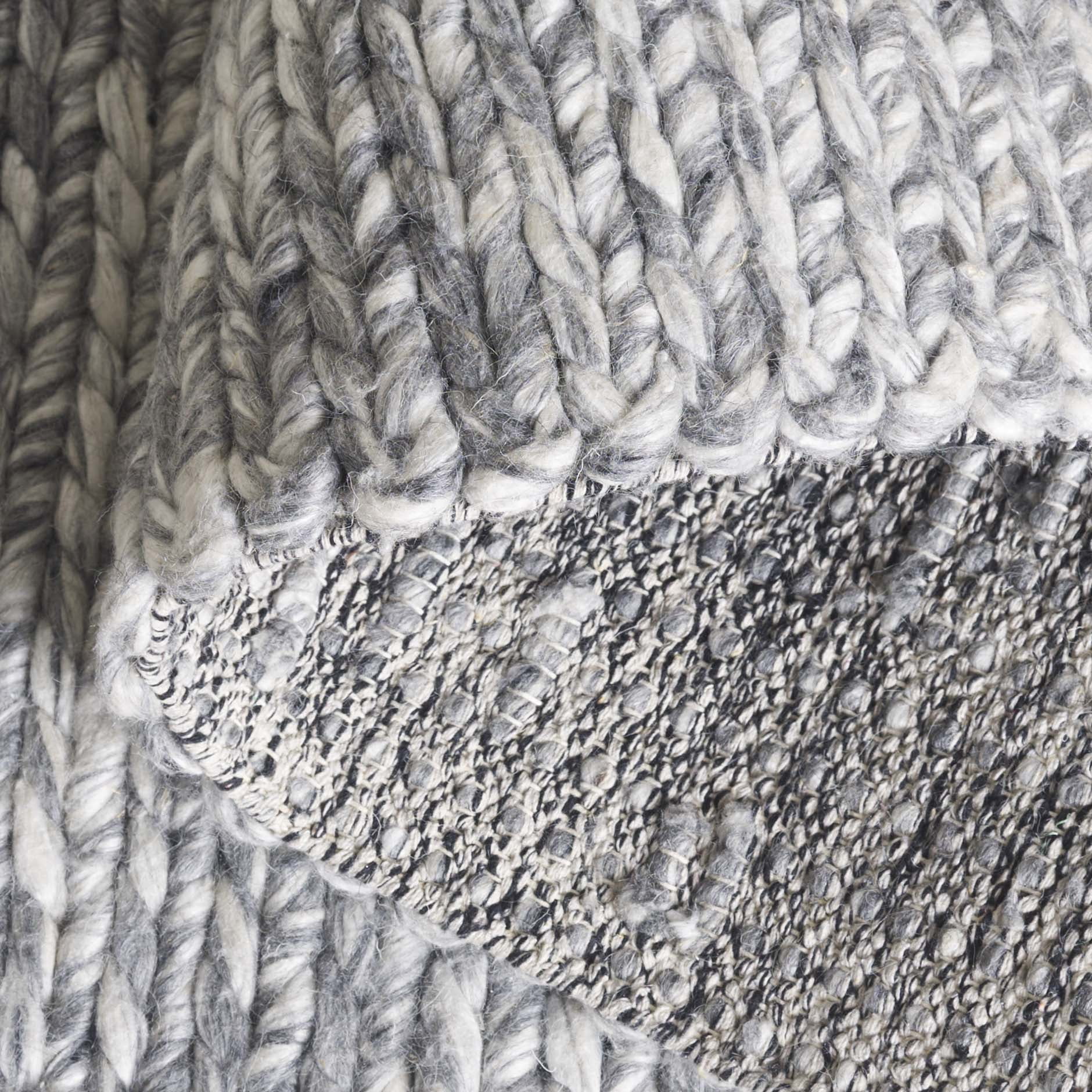 SAFAVIEH Natura Bedinn Distressed Runner Rug, Gray/Ivory, 2'3" x 8'