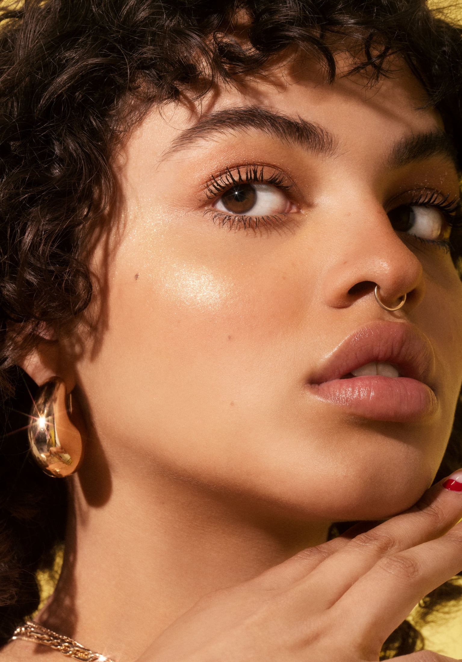 Lottie London Diamond Bounce Highlighter in Golden, Ultra-Fine Gel-Powder Highlight, 0.28 oz