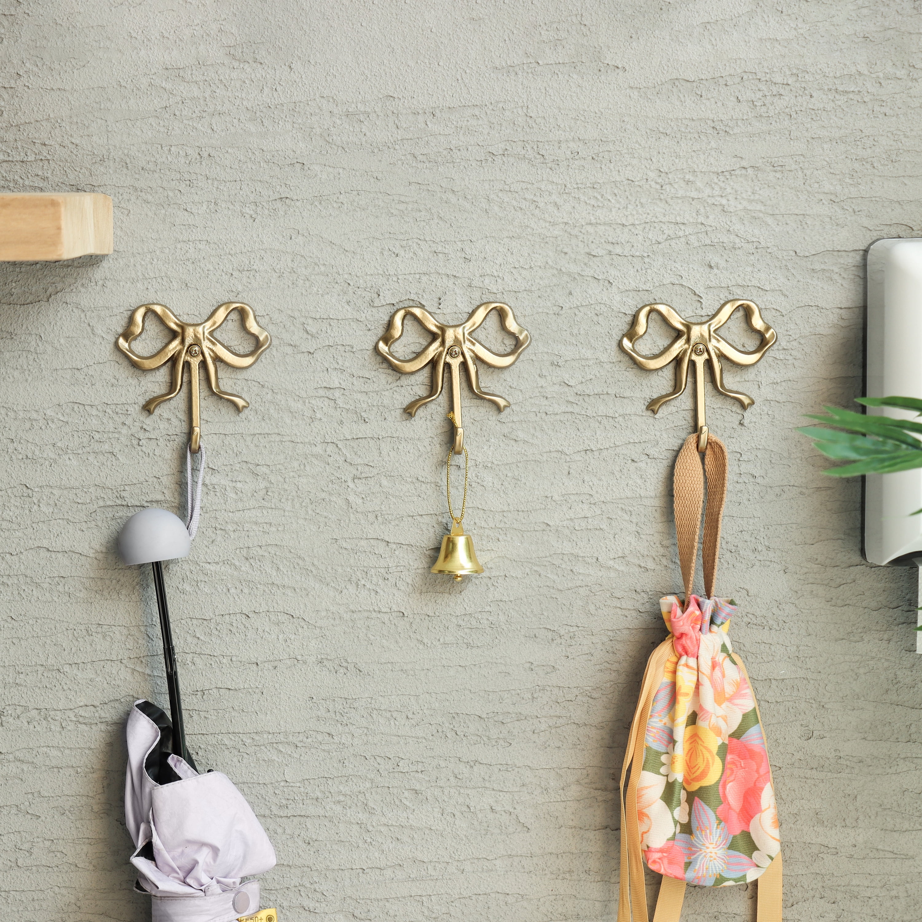 Home Decor Collection Sterling & Noble Home Gold Cast Iron Bow Design 3 PC Indoor Wall Hooks