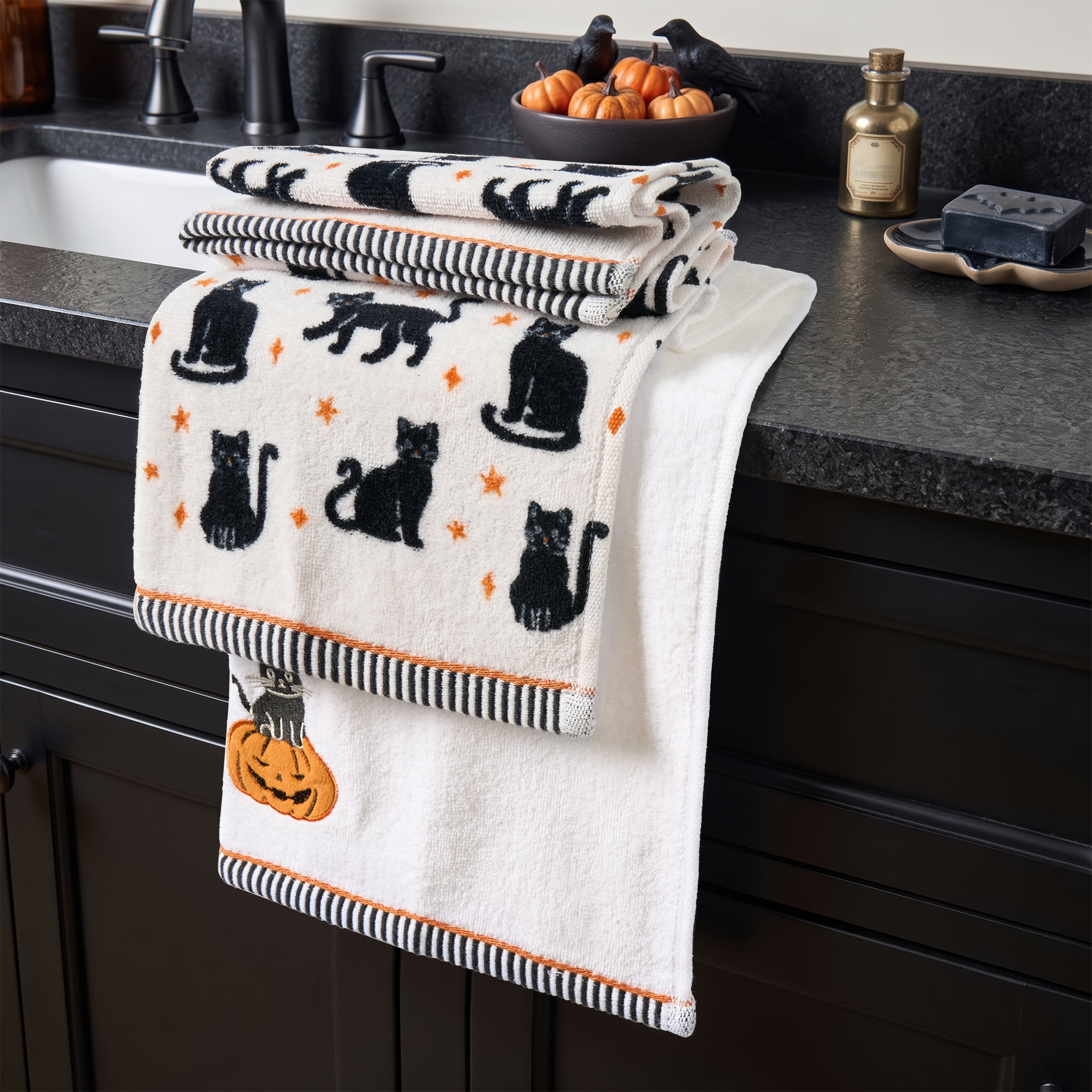 Evergrace Halloween 2 Piece Hand Towel Set, 100% Cotton, Cat, White 16"x26"