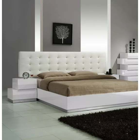3 Piece Modern Bedroom Set, California King Platform Bed with 2 Nightstand, White Lacquer Finish