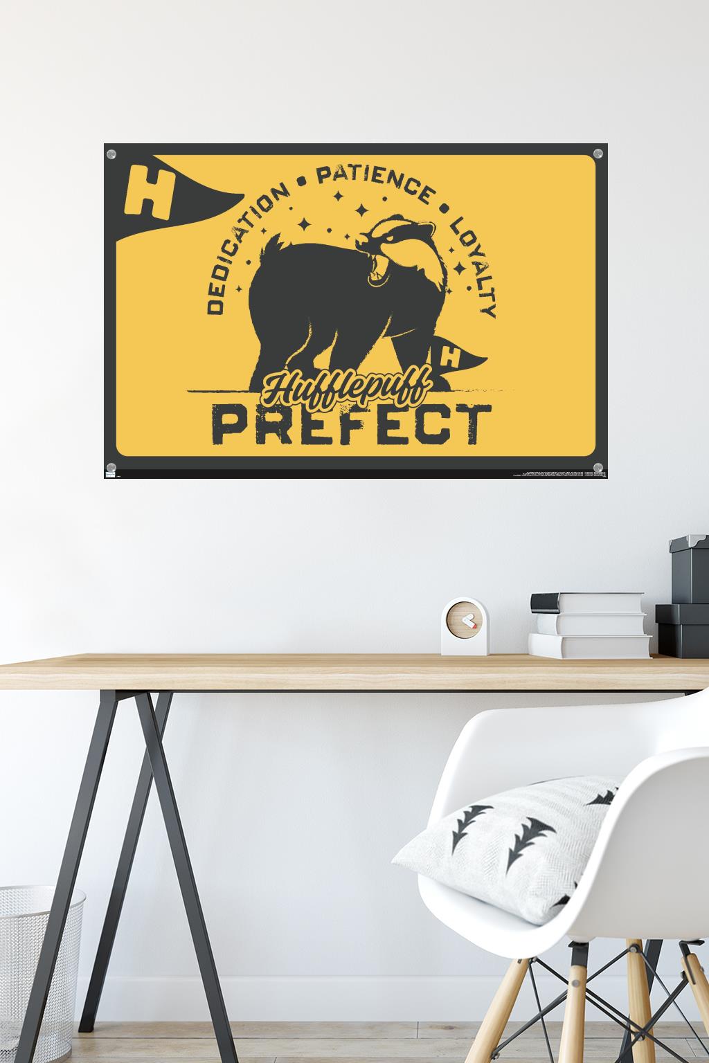 The Wizarding World: Harry Potter - Hufflepuff Clubhouse Crest Wall Poster with Pushpins, 22.375" x 34"