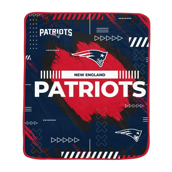 Pegasus New England Patriots 60" x 72" Game Tech Ultra Cozy Blanket