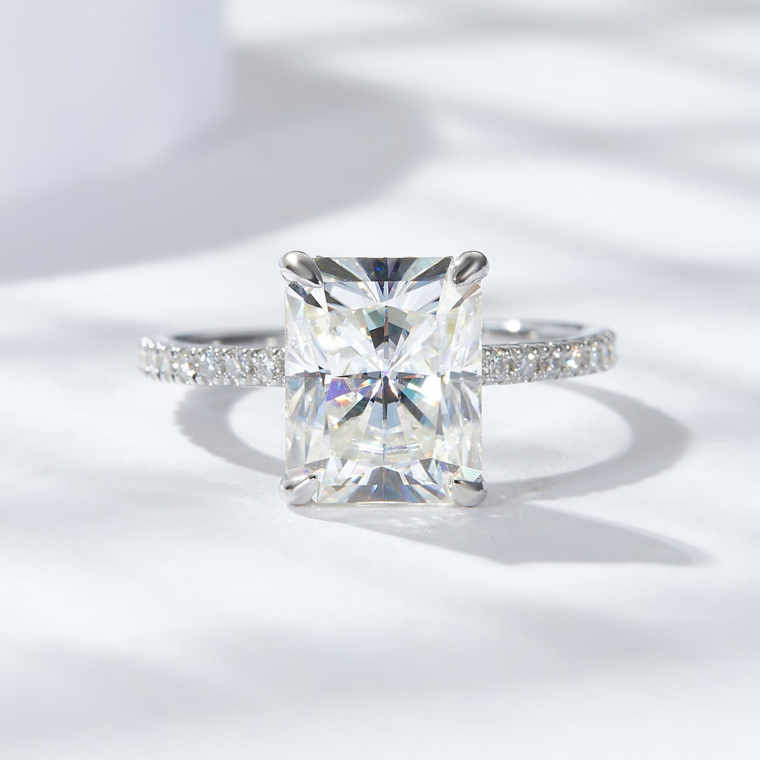 4ct 18K Gold Radiant Cut Moissanite Engagement Rings for Women D Color VVS1 Moissanite Rings Jewelry S925 Sterling Silver Women Diamond Rings with Certificate