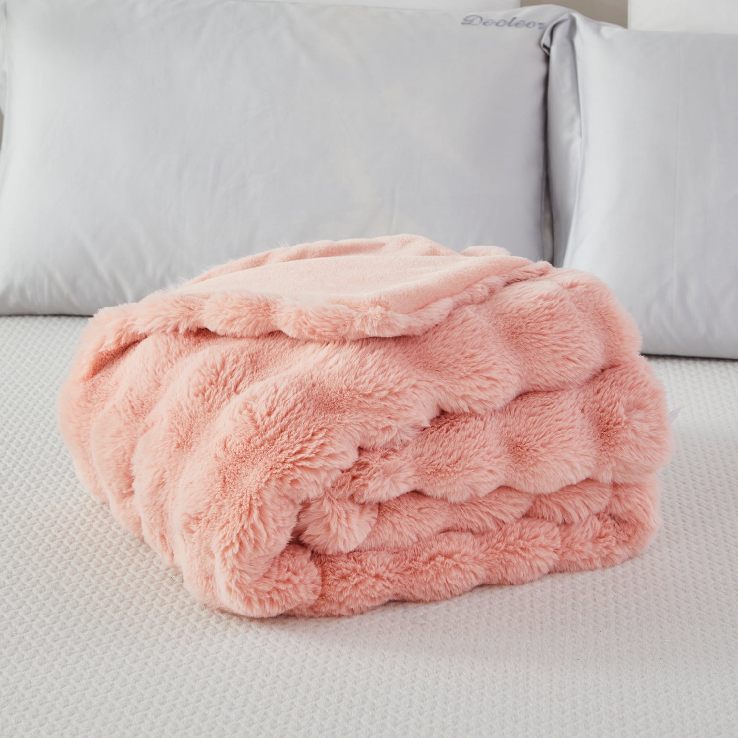 URBONUR Blush Pink Bubble Throw Blankets for Couch Chair Bed, Luxury Faux Fur Fluffy Throw Blanket,Warm Soft Thick Fuzzy Throw Blanket for Women Men 51×63 Inches