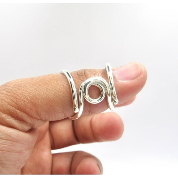 SS DESIGNS CircleSupport Sterling Silver Adjustable Splint Ring | Handmade Finger Support for Mallet Finger, Boutonnière Deformity & Lateral Deviation | Arthritis Relief & Joint Stabilization Ring