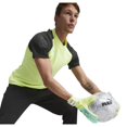 thumbnail image 1 of GUANTES PUMA MULTICOLOR PARA UNISEX PUMA ULTRA GRIP 1 HYBRID PRO 4178601, 1 of 5