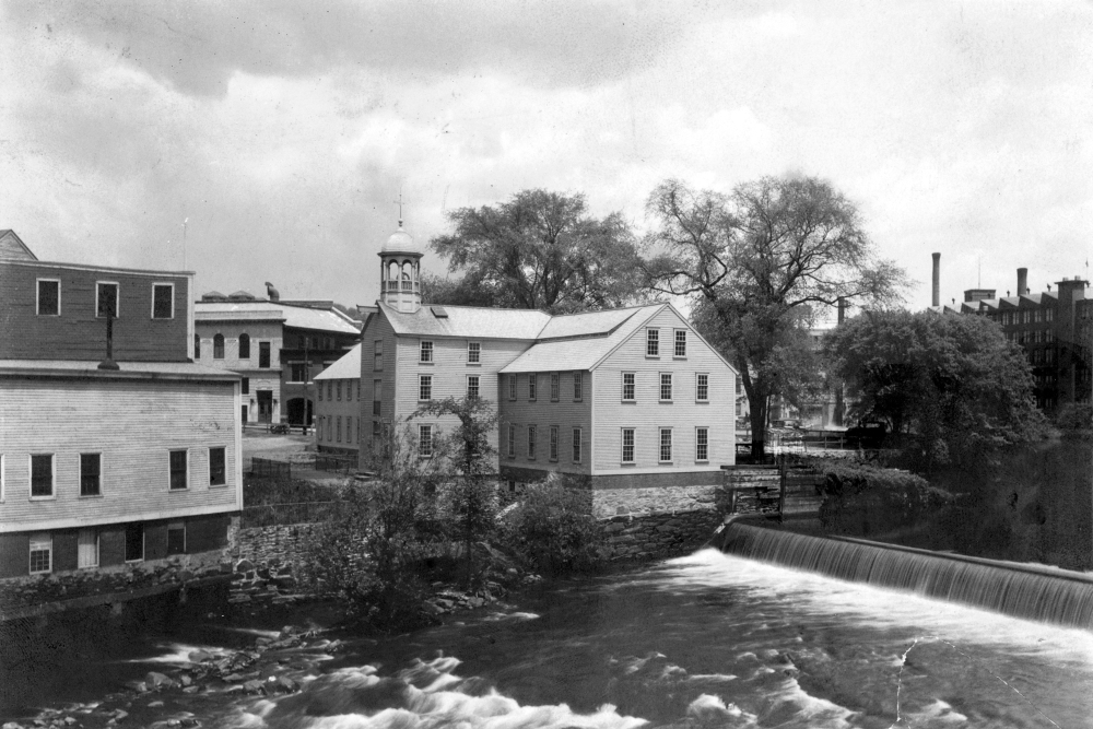 Textile Mill 1793 Nsamuel SlaterS Textile Mill Built At Pawtucket Rhode
