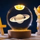 thumbnail image 4 of Base de madera de la lámpara de mesa 3D de la luz de la noche del globo de la galaxia de la luna 3D para la decoración del dormitorio, 4 of 6