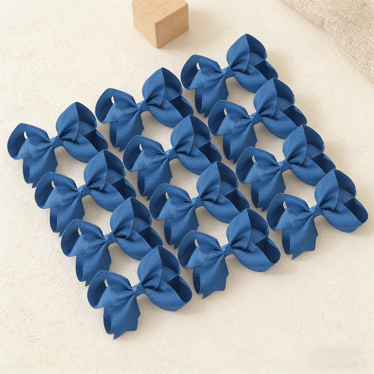 JoyBowie 24pcs Solid Color Hair Bows Set, 12pcs 3Inch & 12pcs 4.5Inch Grosgrain Ribbon Alligator Clips