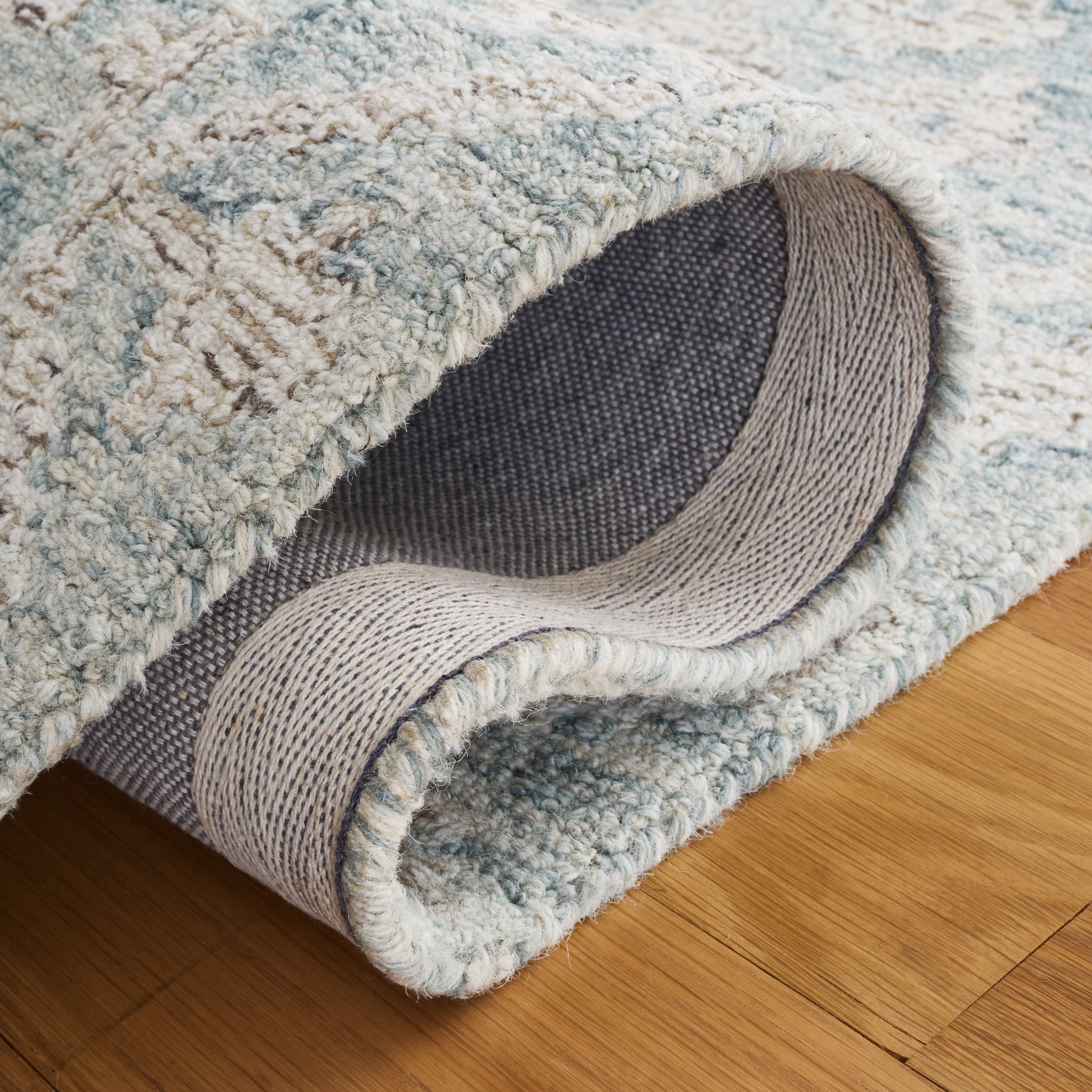 SAFAVIEH Metro Frigg Floral Area Rug, Ivory/Light Blue, 6' x 6' Square