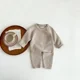 thumbnail image 3 of Conjunto de ropa de 2 piezas para bebé, suéter y pantalones de algodón de punto suave, Primavera, 3 of 5