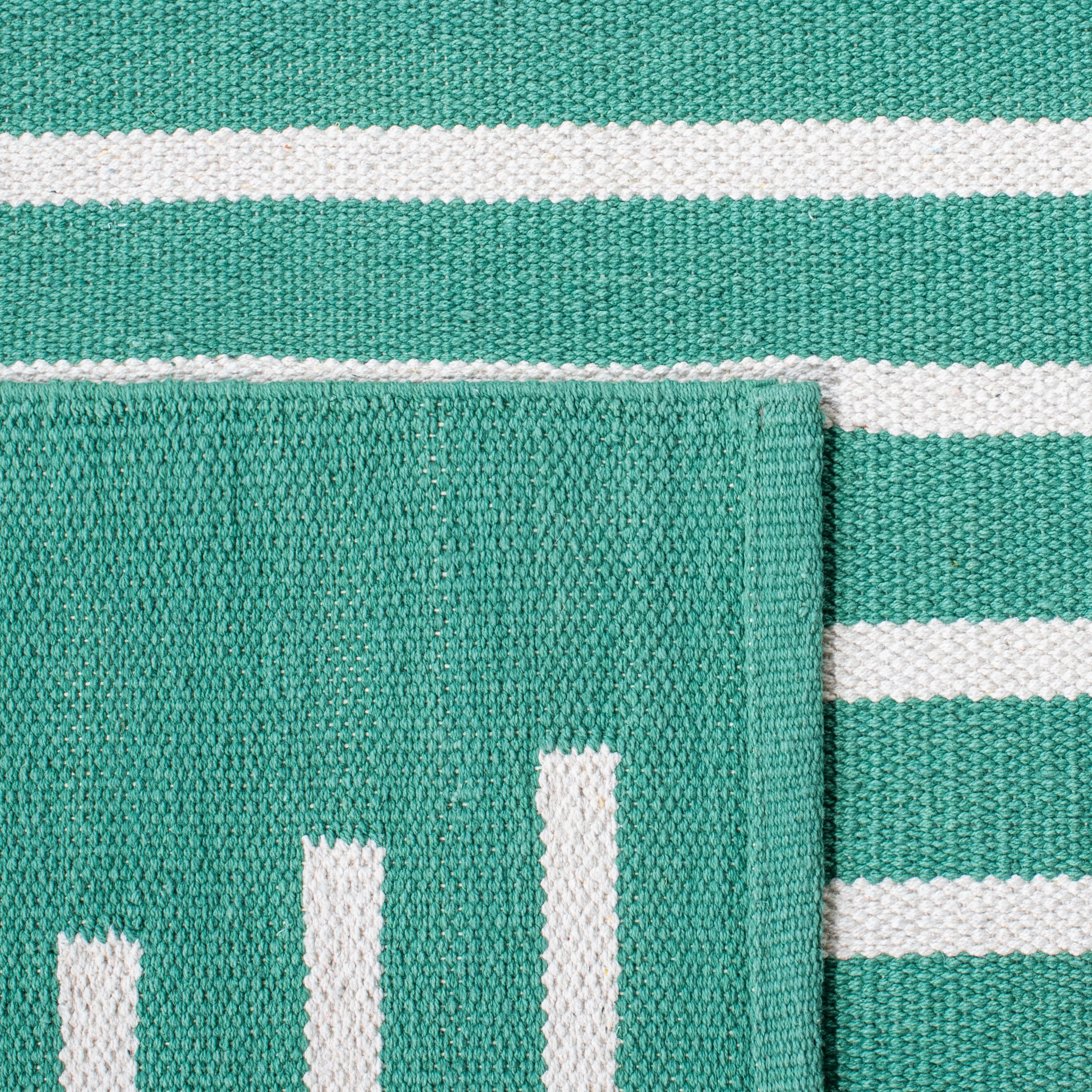 SAFAVIEH Montauk Amadine Striped Cotton Area Rug, Dark Green/Ivory, 9' x 12'