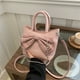thumbnail image 3 of Bolso de hombro de textura sencilla para mujer, bolso de mano con cadena y lazo, nuevo estilo de primavera 2025, 3 of 5