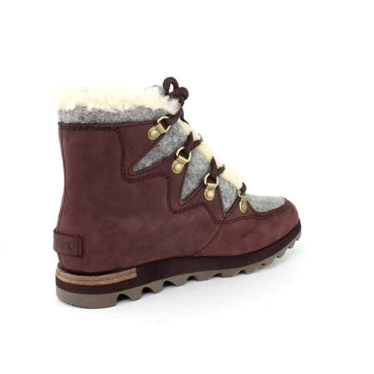 Sorel sneakchic alpine holiday boot 2025