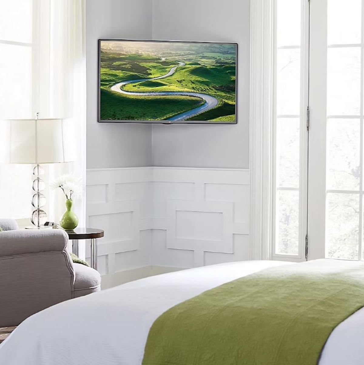 Restored Sanus Decora Full-Motion TV Wall Mount for 26"-65" TVs, Perfect for mounting your TV in the corner, Safety-tested, UL-listed - DMF219-B1 (Refurbished)