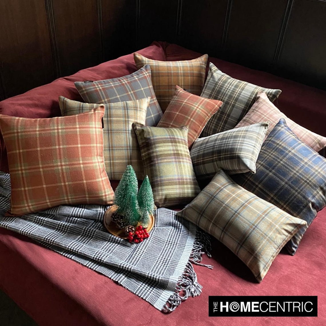 Winter Plaid Throw Pillow cover, 22"x22" Pink Velvet Cushion Cover, Modern Plaid Farmhouse Buffalo Check Pillow Cover For Sofa Couch, Hotels, living Room, Bed Room - Plaidscape Pink