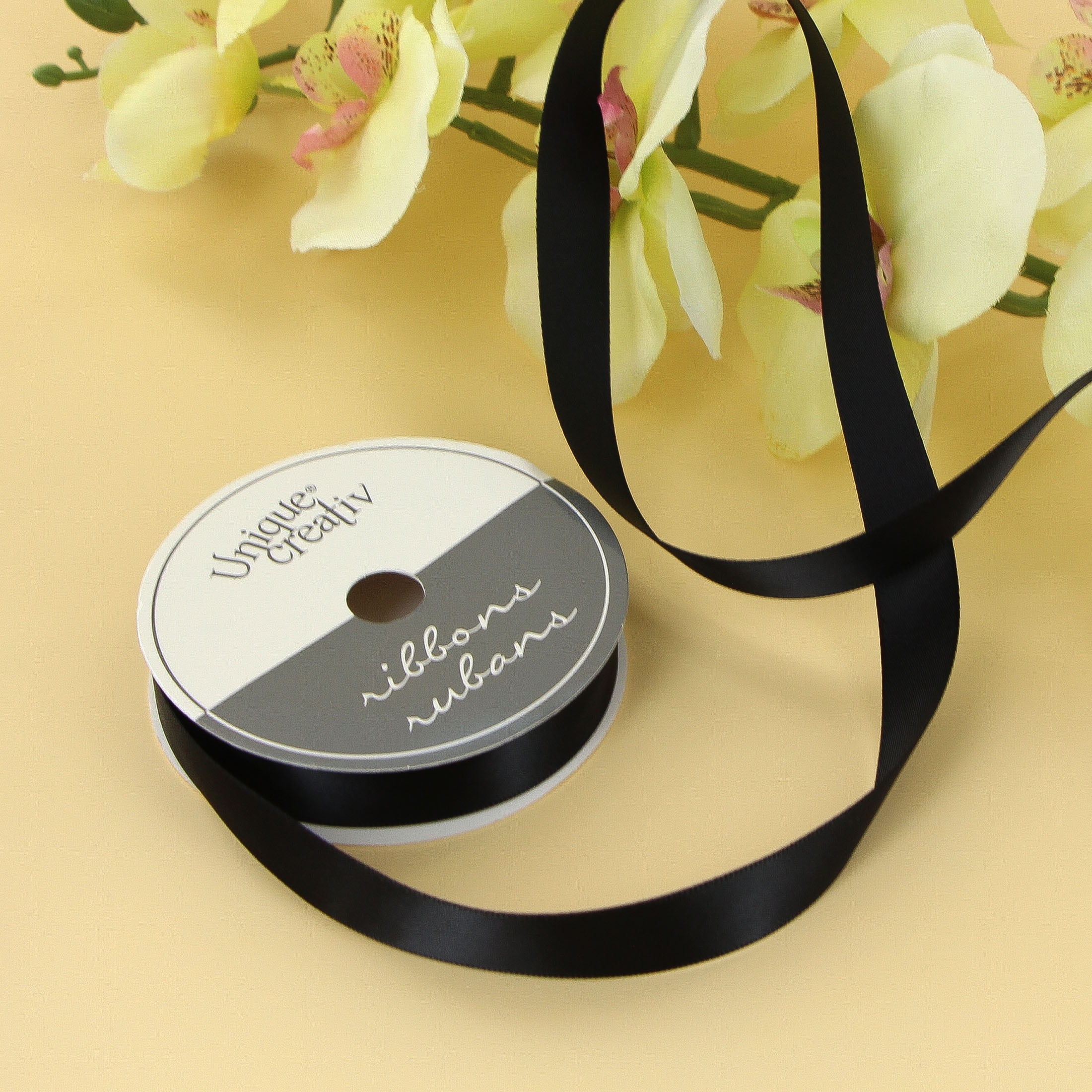 UNIQUE CREATIV, Ribbon, Single Face Satin, Black, 100% polyester, 15mm x 5.5m (⅝" x 6 yds)
