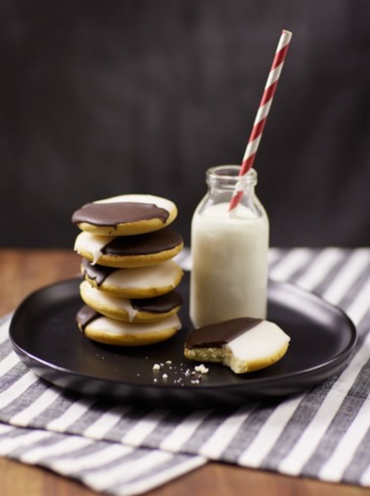 Brooklyn Brands Black & White Cookies, 10 Count, 8 oz., Baked,
