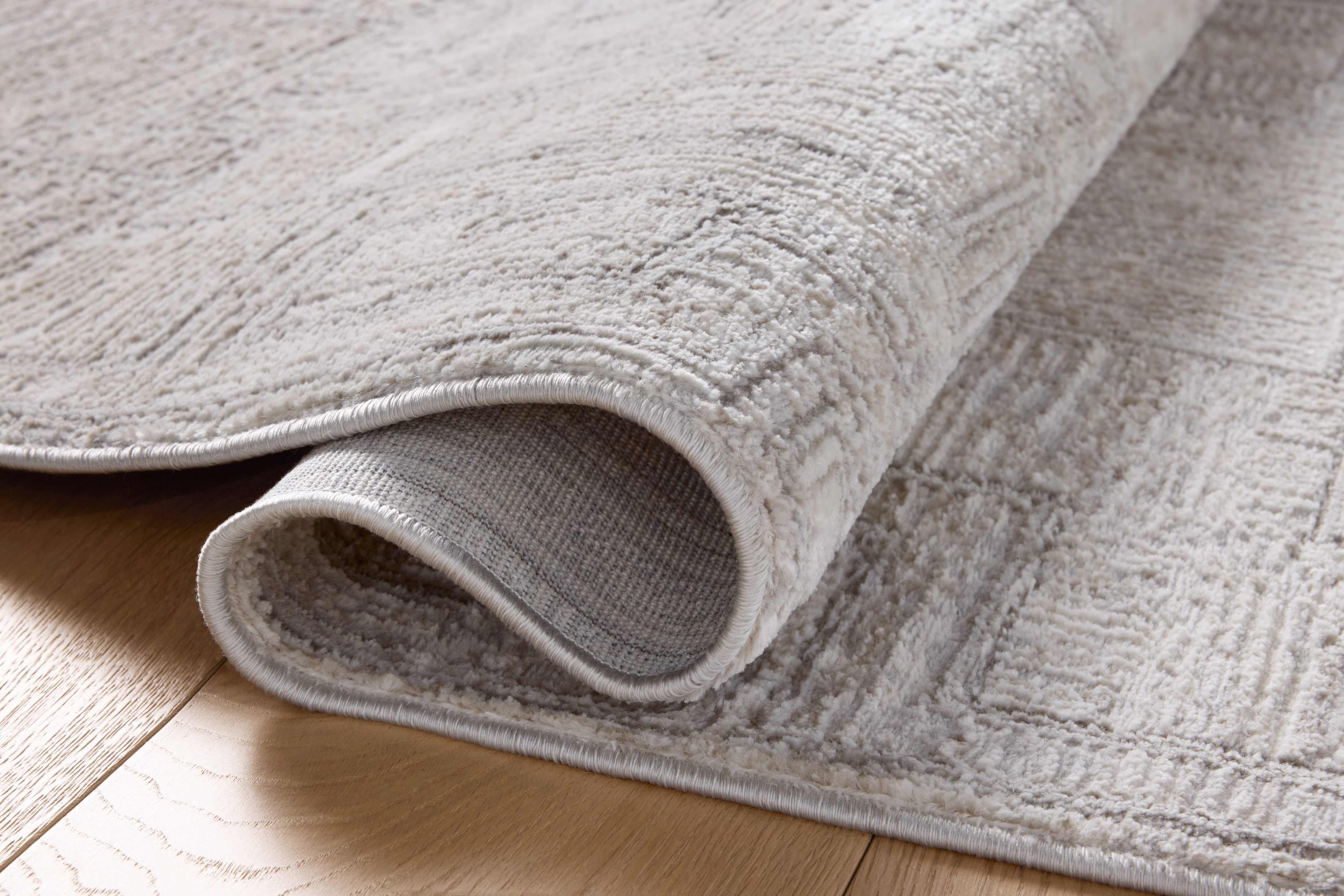 Loloi Hollis Grey / Ivory 7'-10" x 10' Area Rug