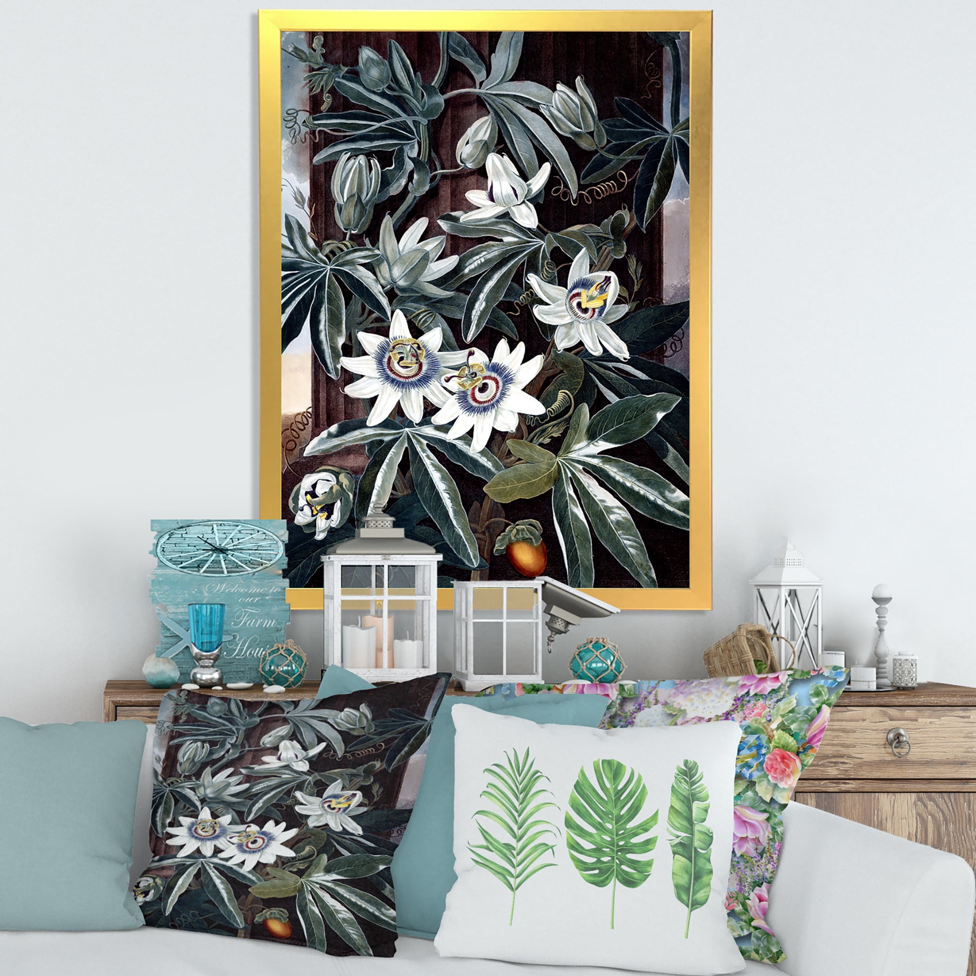 Designart 'Ancient Flowers I' Traditional Framed Art Print