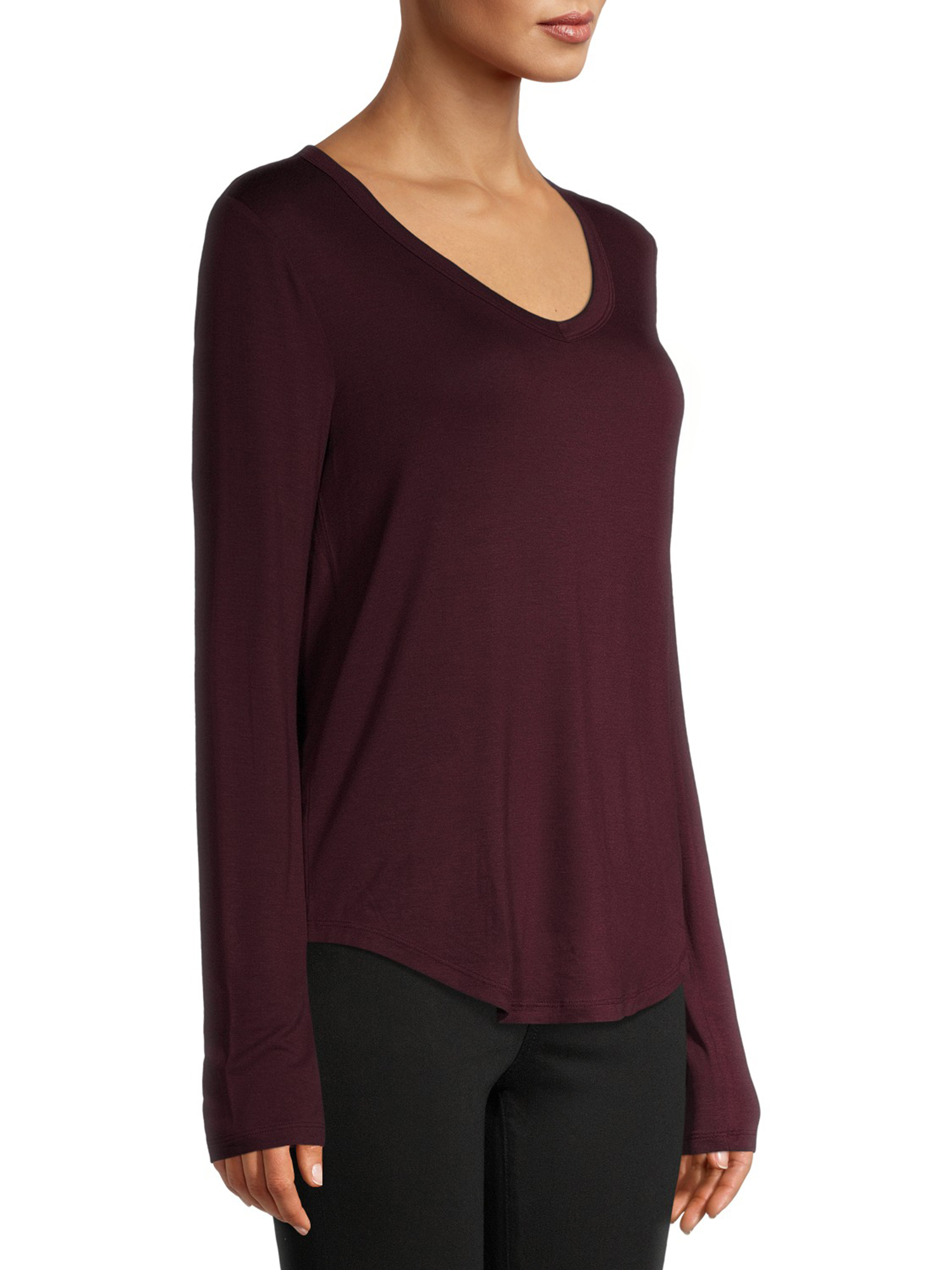 No Boundaries Juniors' V-Neck Tee