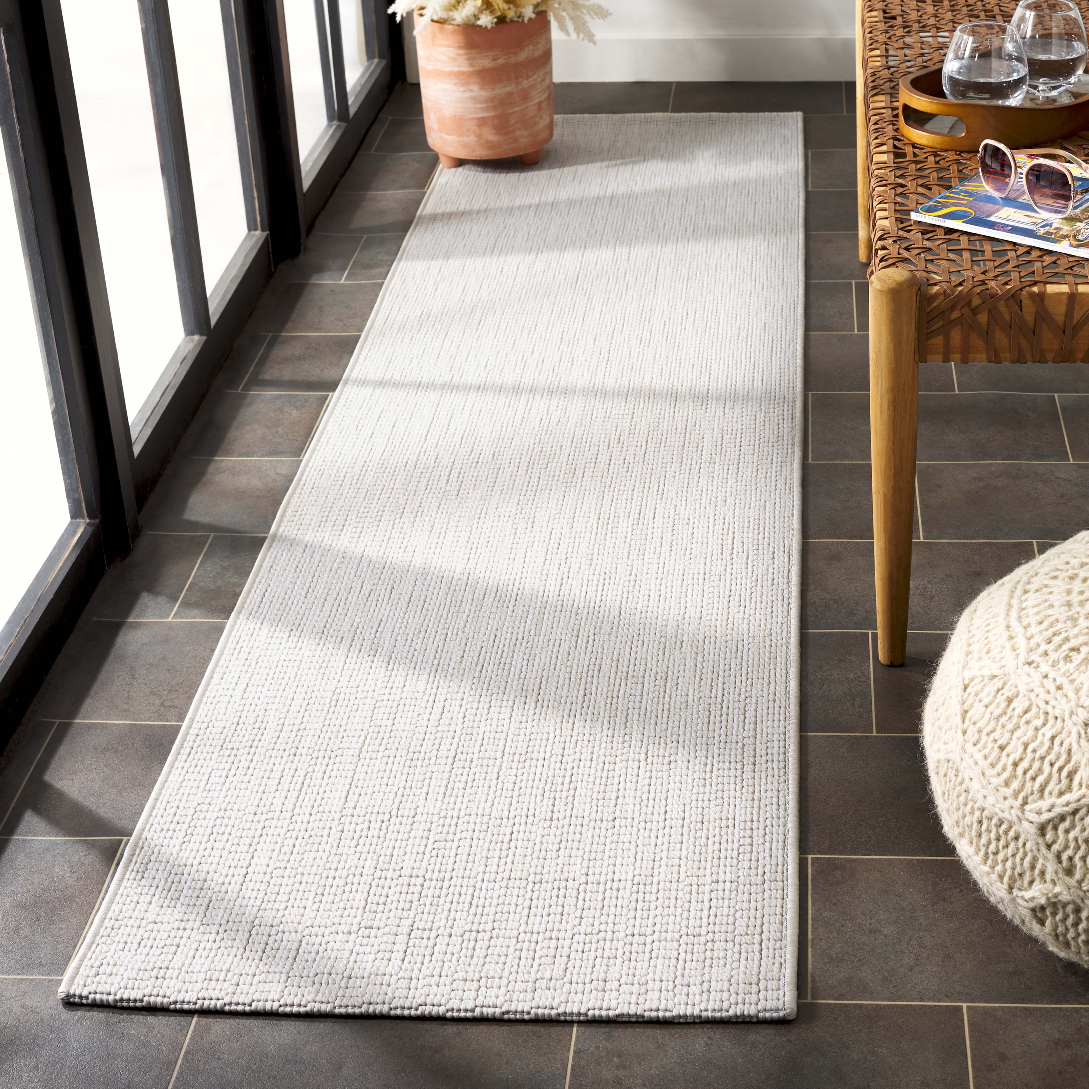 Safavieh Sisal All-Weather Dania Solid Indoor/Outdoor Runner Rug, Ivory, 2'2" x 5'