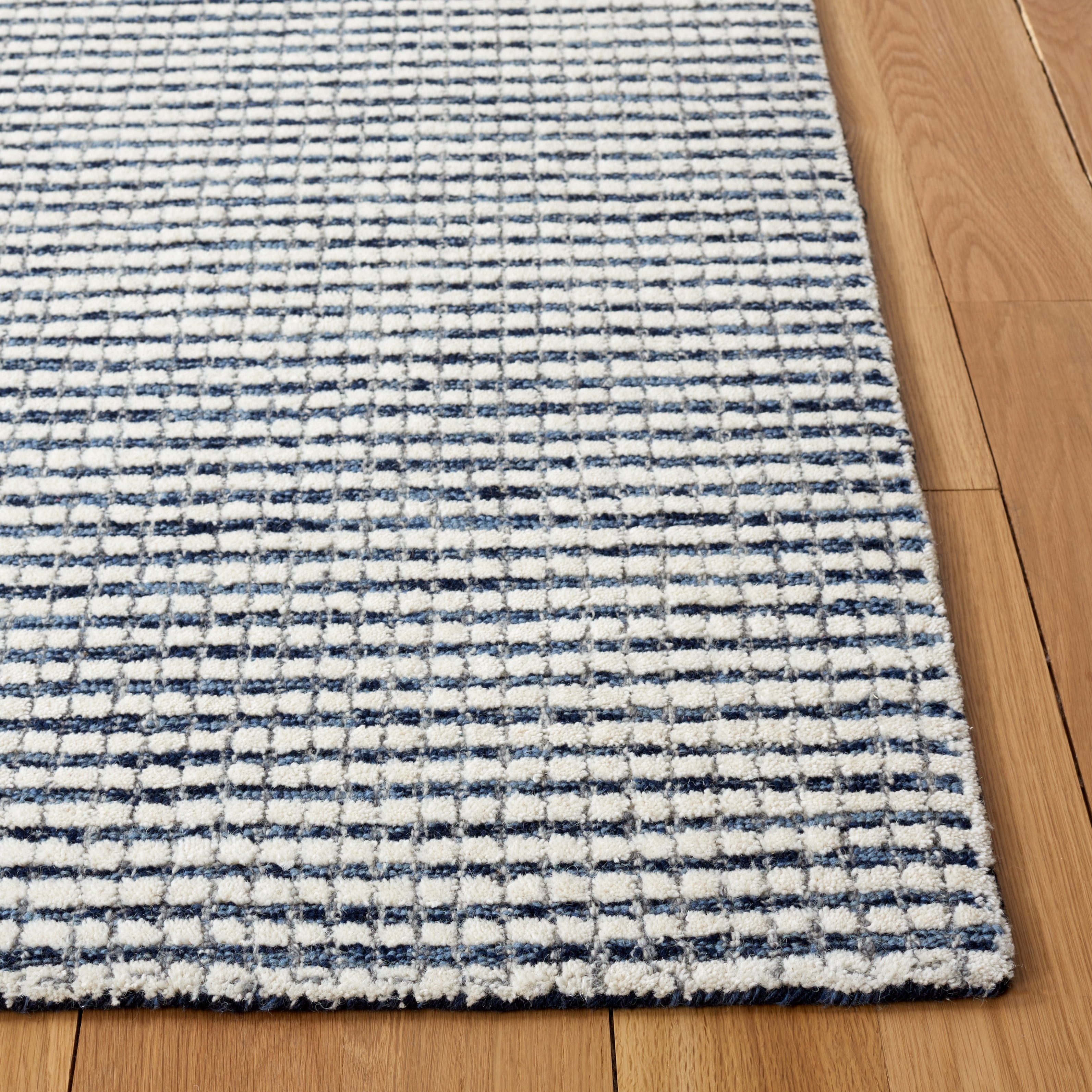 SAFAVIEH Abstract Stephanie Plaid Wool Area Rug, Blue/Ivory, 6' x 6' Square