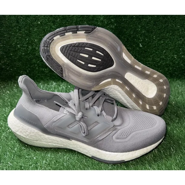 Adi-das UltraBoost 22 Grey Three White Running Shoes Size 9.5 GX5460 New