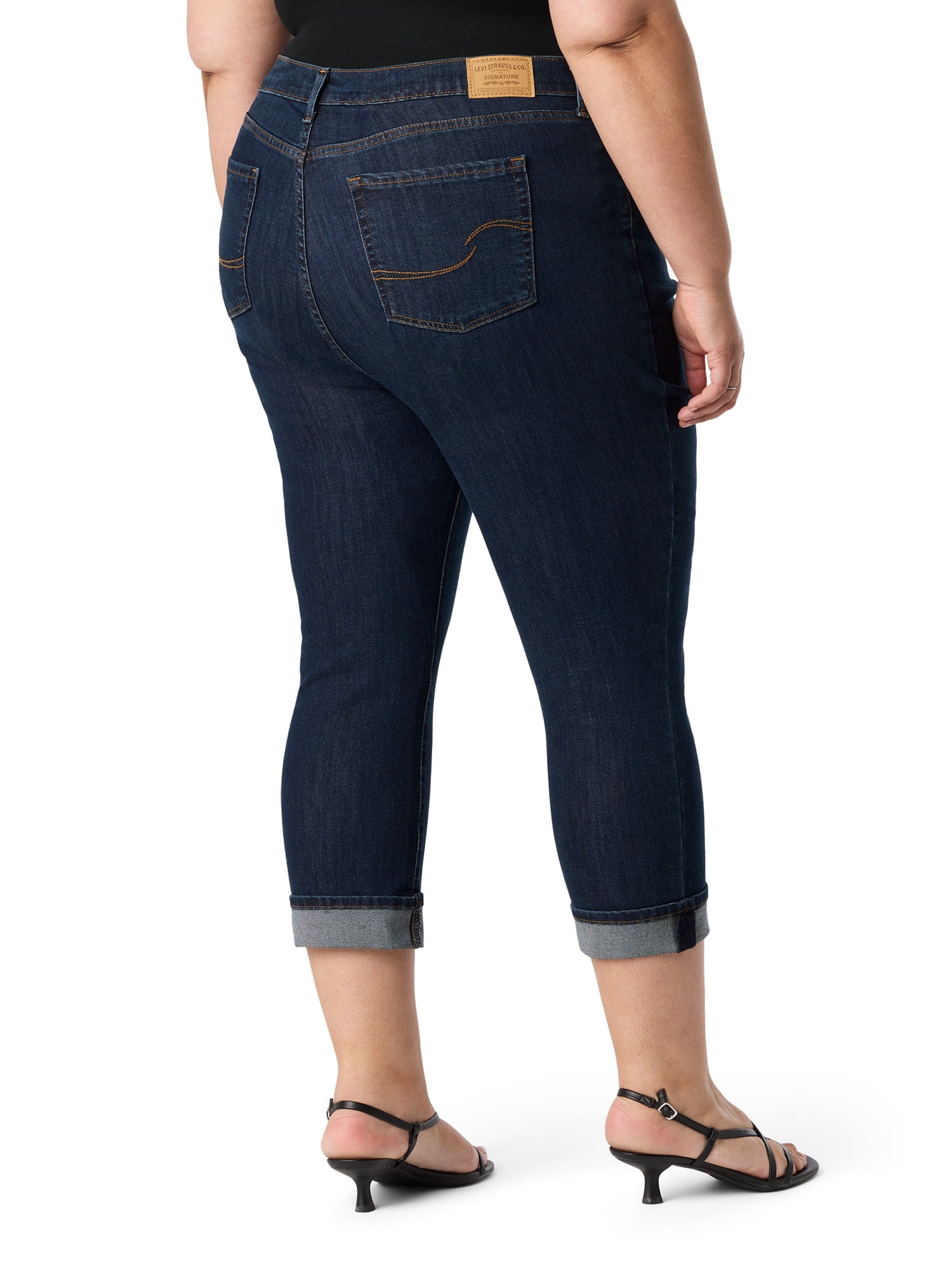 Levi Strauss Signature Women's Mid Rise Capri