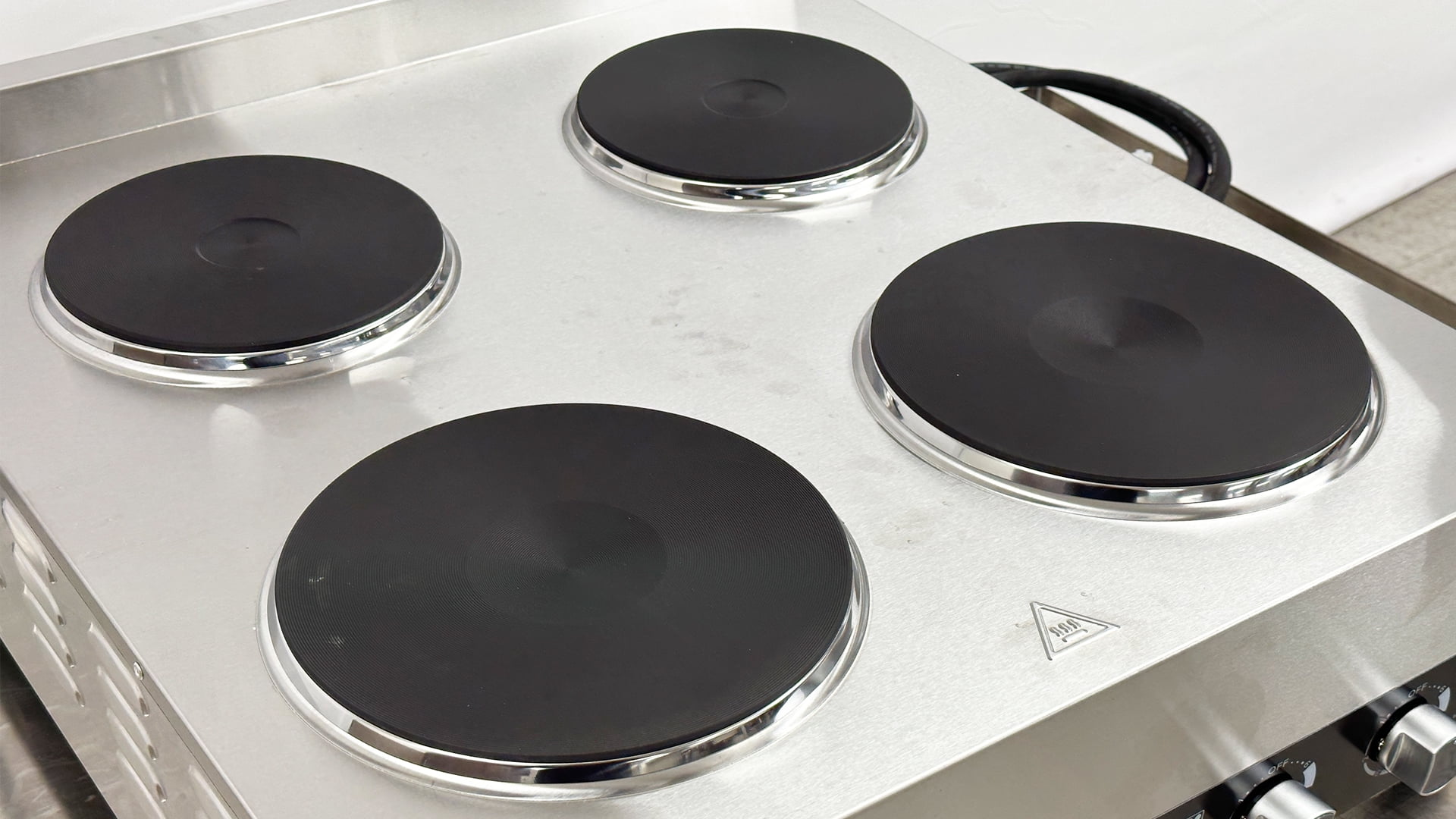 5600W Commercial Electric Four Burner Hot Plate Stove Range 240V, Heavy Duty Hot Plate, NSF Certified