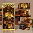 thumbnail image 4 of Kit de libros para casa de muñecas para hacer tú mismo, rincón para libros en miniciudad, El estudio del emperador, 4 of 7