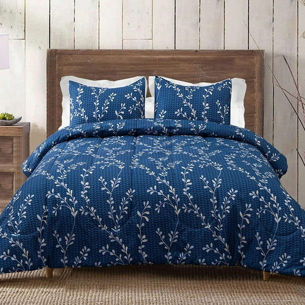 Exclusivo Mezcla 3Piece Floral Queen Comforter Set, Microfiber Bedding