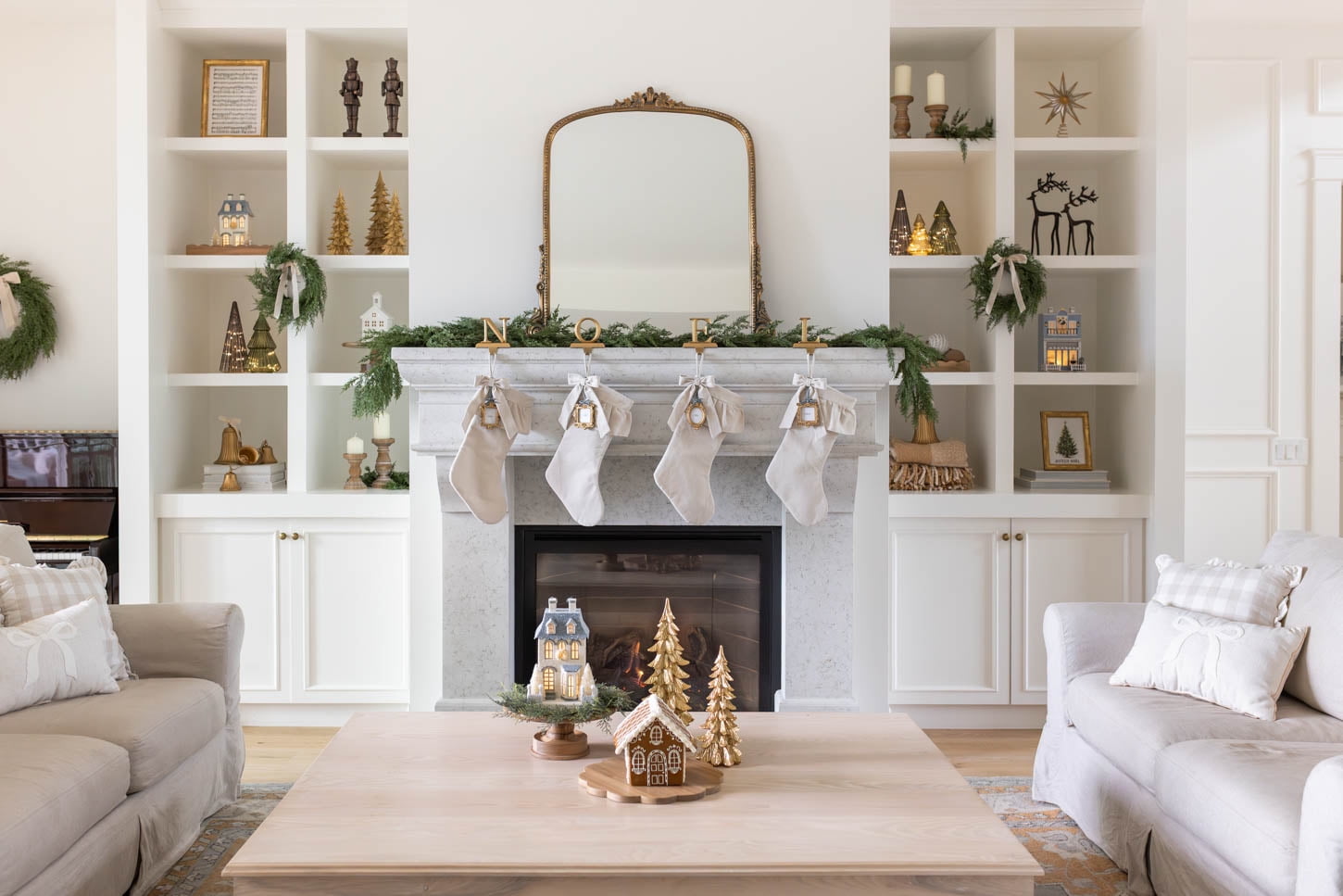 Fraiche Bow Tufted Accent Cushion