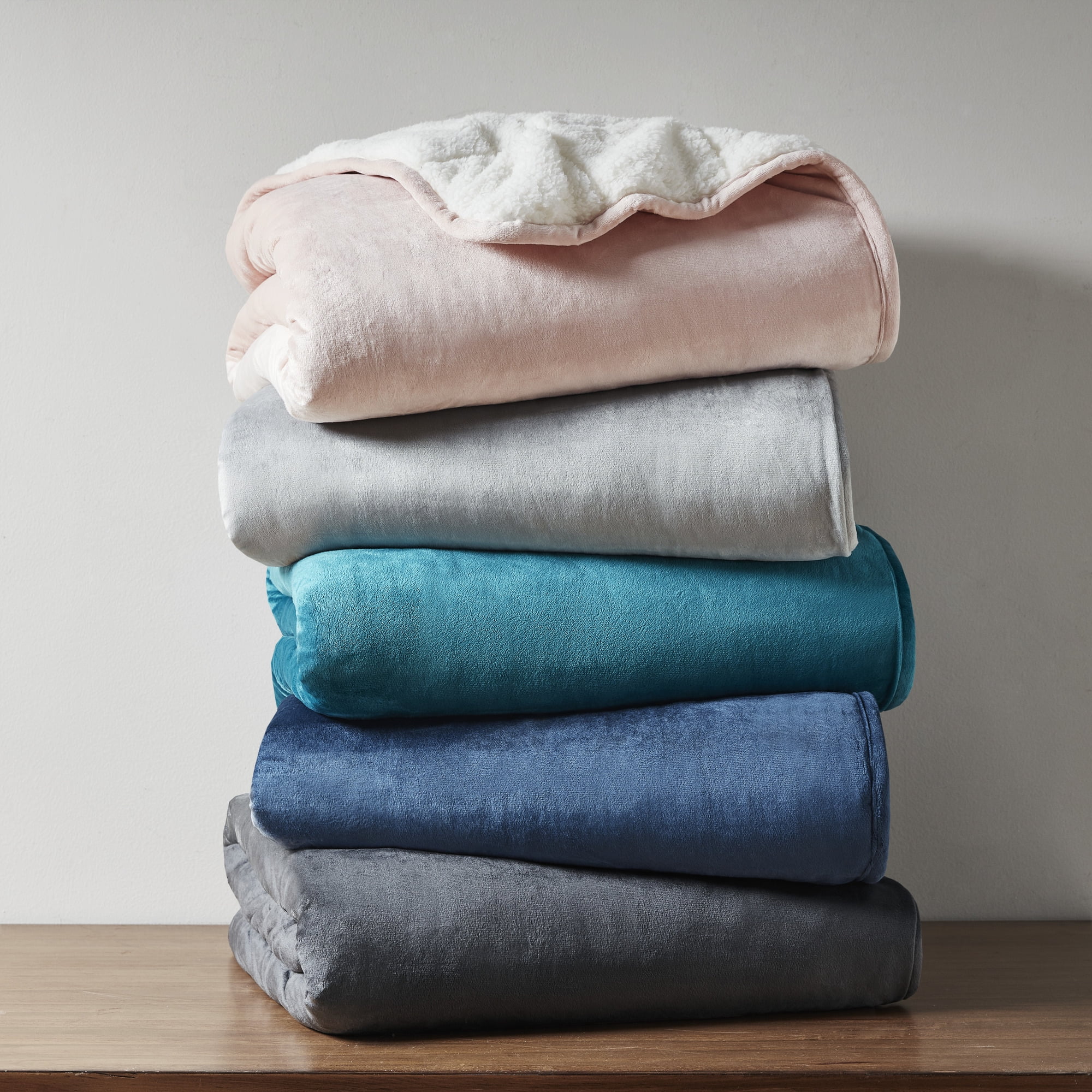 Comfort Spaces Velvet Plush Reverse To Sherpa 10lb Weighted Blanket Velvet, 50"x60", Navy