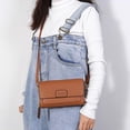 thumbnail image 3 of Bolso bandolera cuadrado para mujer, bolso de hombro tipo mensajero, bolso de mano con cremallera de cuero PU, bolso de teléfono con tarjetero a mo marrón Soledad embrague de hombro para mujer, 3 of 7